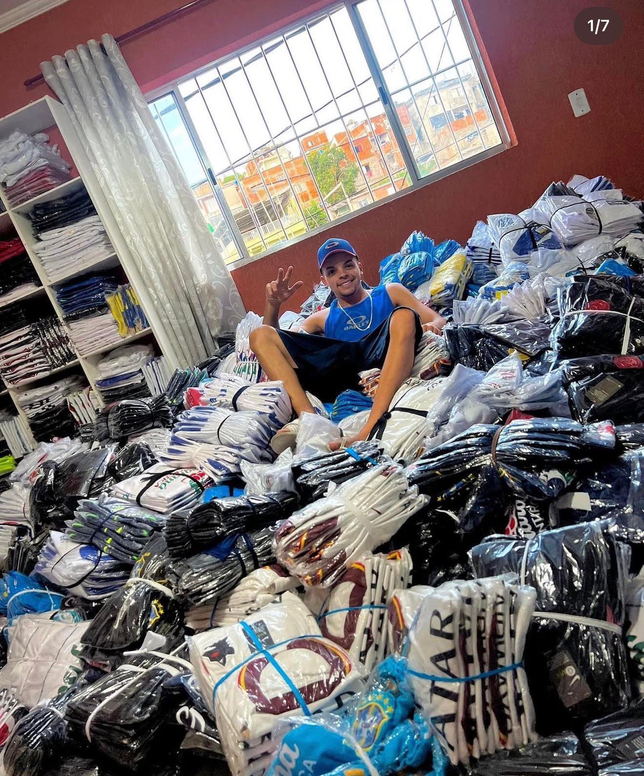 Estoque de camisas Tailândia 1.1
